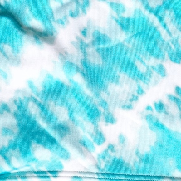 Pink by Victoria Secrets Sports Bra Blue Tie Dye - Picture 5 of 7